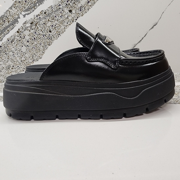 2025 Nike Air Jordan Loafer Mule in Black Spazzolato Leather | Size 9 - Picture 6 of 11